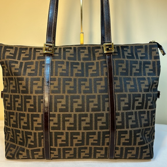 Fendi Handbags - COA Fendi Zucca Tote Goldtone Hardware, Adjustable Sides, Leather Straps